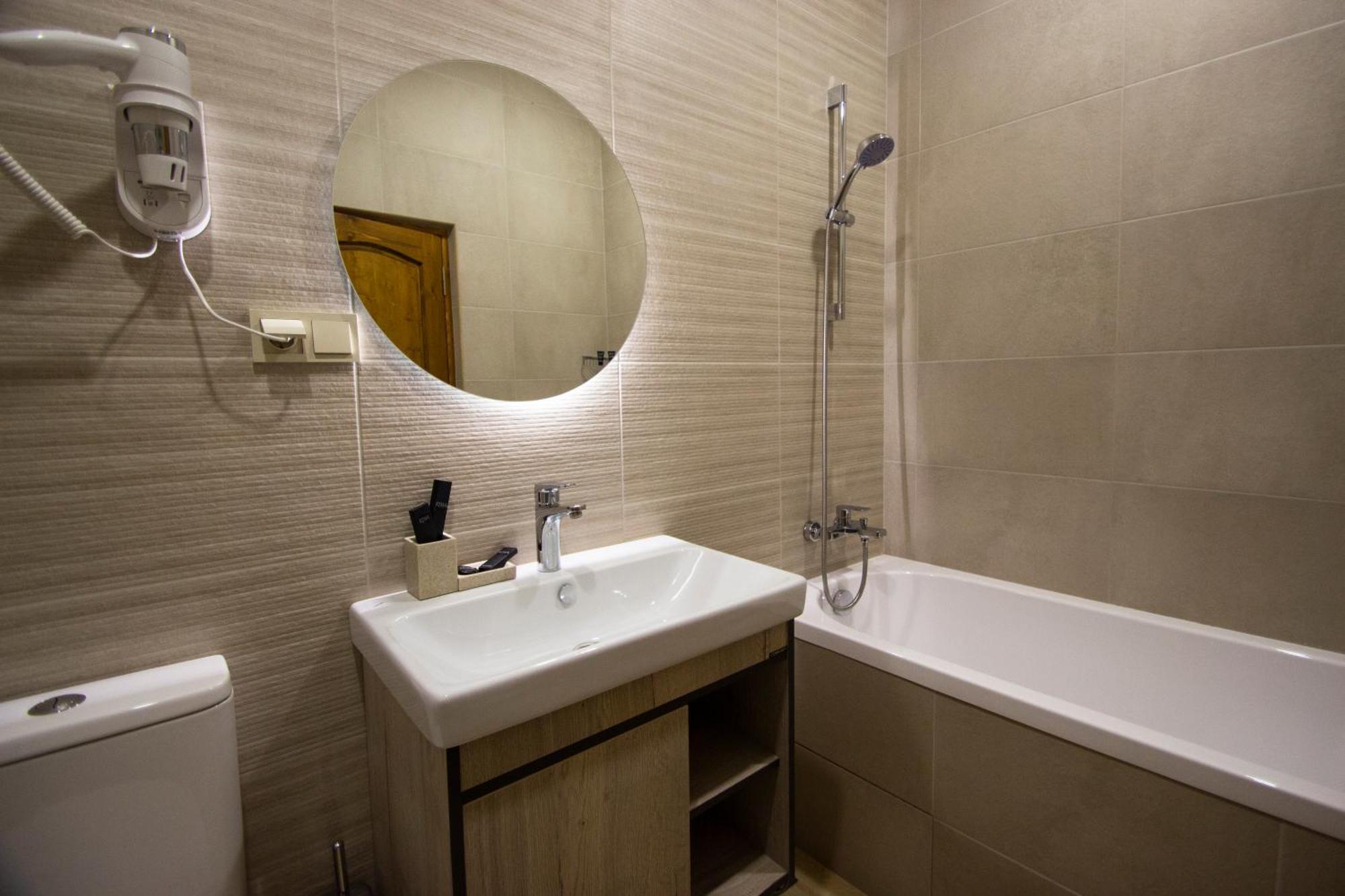 Kuma Hotel Гюмри Екстериор снимка