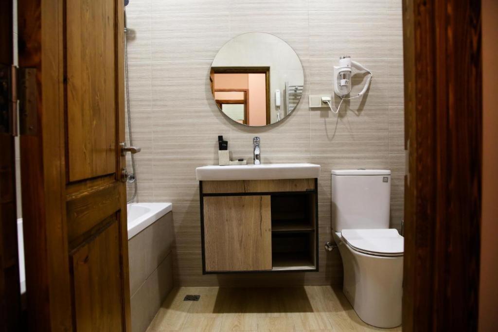Kuma Hotel Гюмри Екстериор снимка